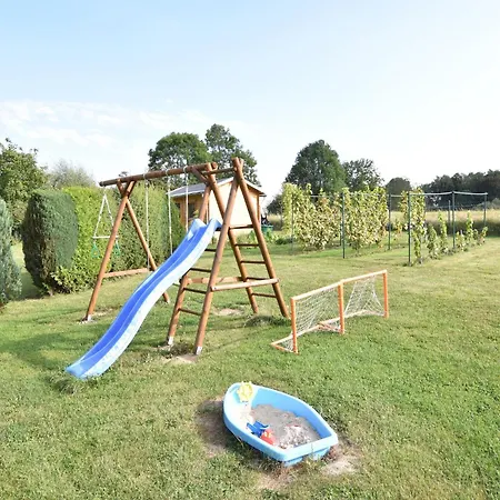 In Elmenhorst Nahe Ostseestrand, Cleaning Included *