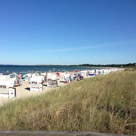 In Elmenhorst Nahe Ostseestrand, Cleaning Included Appartamento