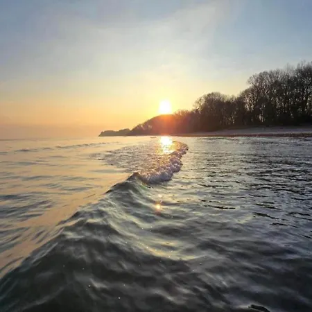 In Elmenhorst Nahe Ostseestrand, Cleaning Included Kalkhorst