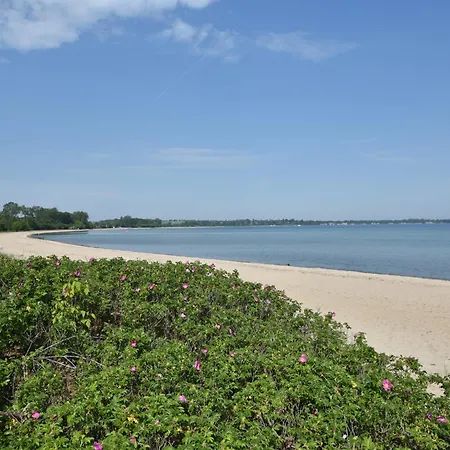 In Elmenhorst Nahe Ostseestrand, Cleaning Included * Kalkhorst